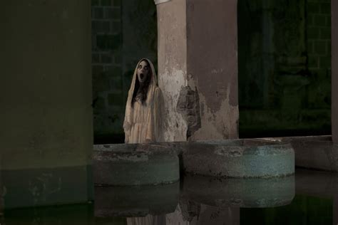  The Drowned Child - A Haunting Italian Folk Tale about Loss and Remembrance!